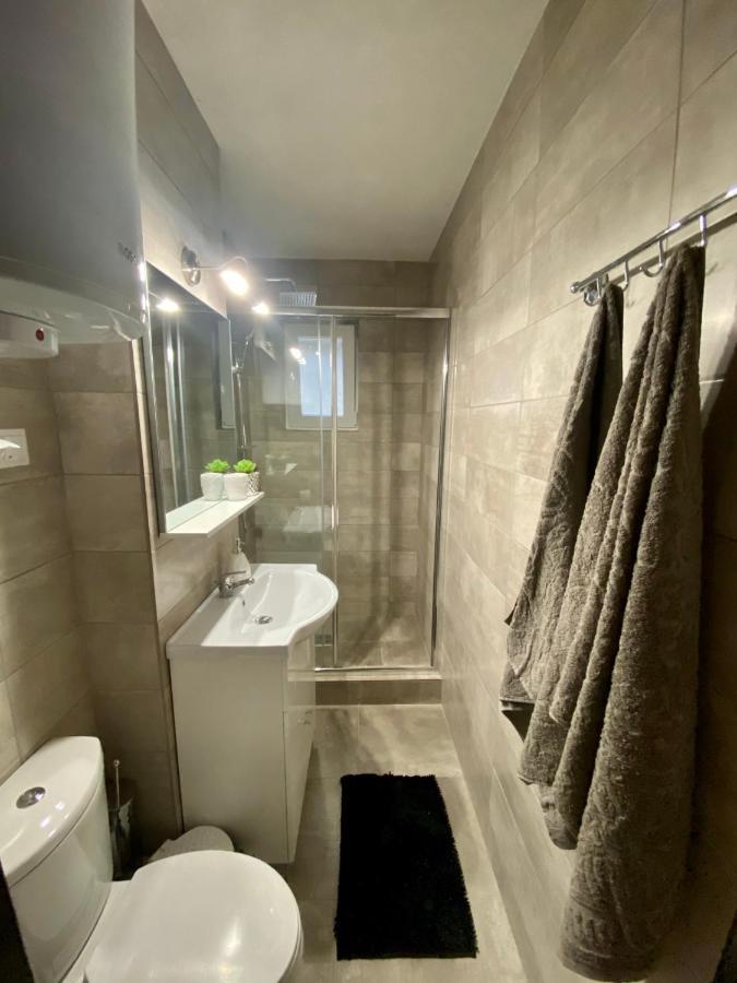 T&T Apartman Praid Esterno foto